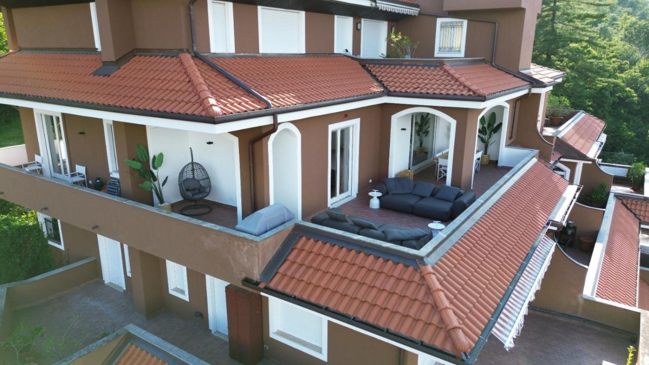Lago 270 Stresa Luaran gambar